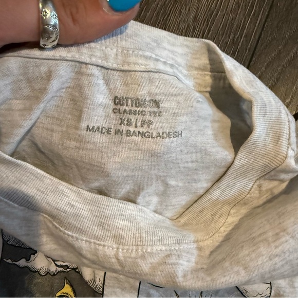 Cotton On Light Gray Graphic Tee - Picture 3 of 3